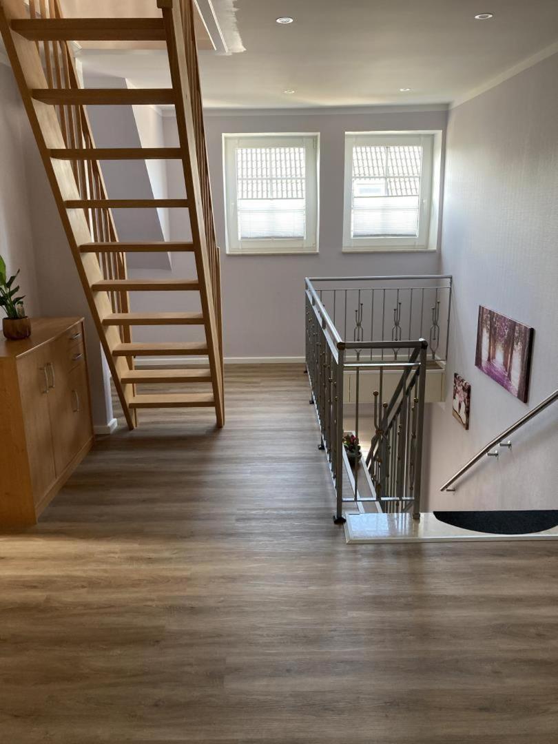 הוסום Neu Ferienwohnung Hofmann מראה חיצוני תמונה